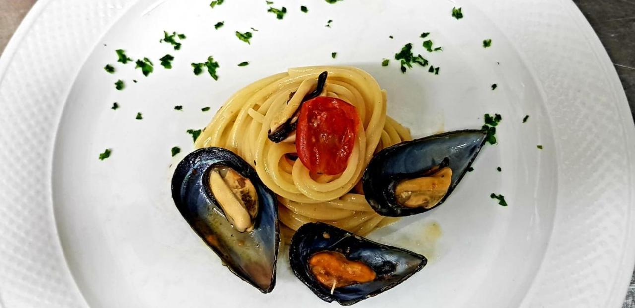 Hotel Le Giare Marina di Pietrasanta Kültér fotó