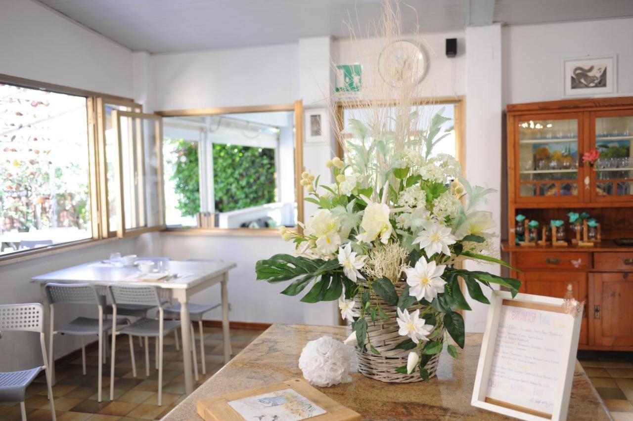 Hotel Le Giare Marina di Pietrasanta Kültér fotó